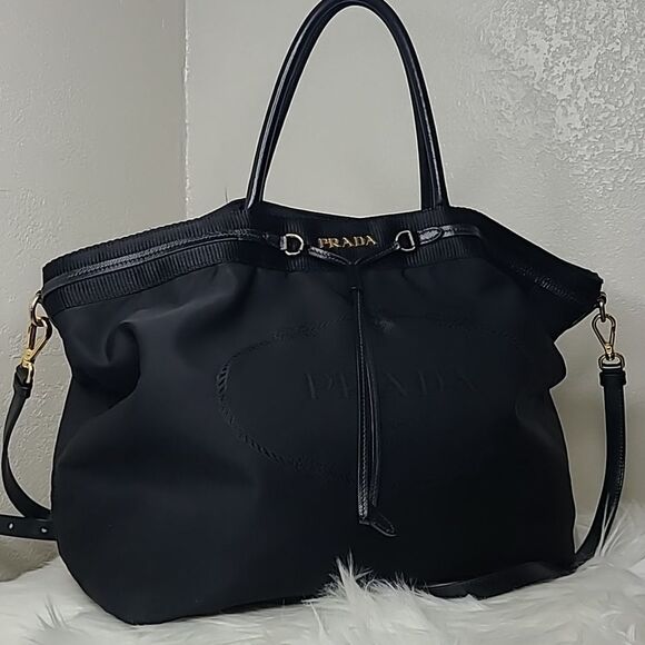 💯 Authentic Prada Tote  Handbag 🍀 - Picture 14 of 15